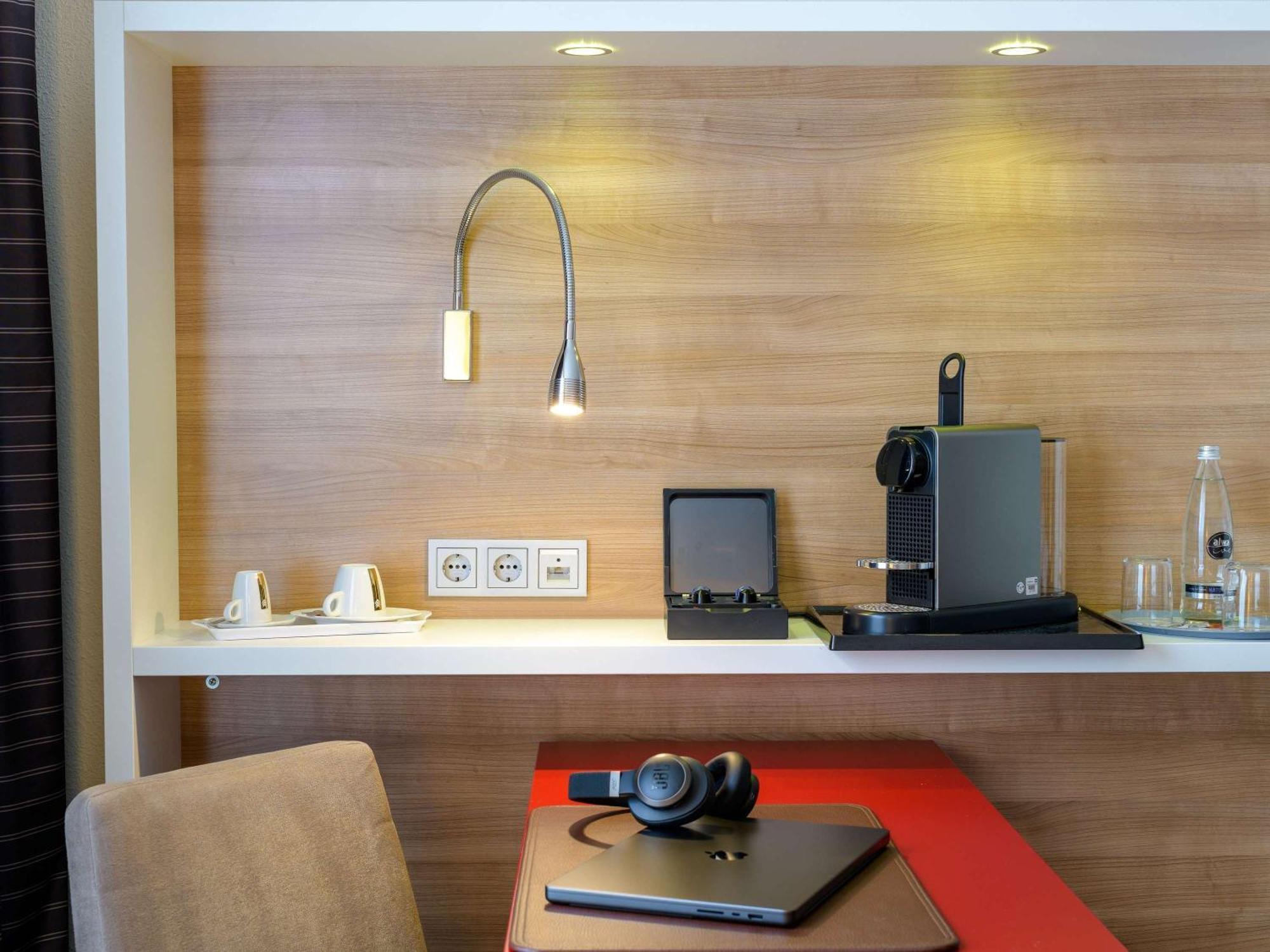 Mercure Hotel Stuttgart Airport Messe Exterior photo