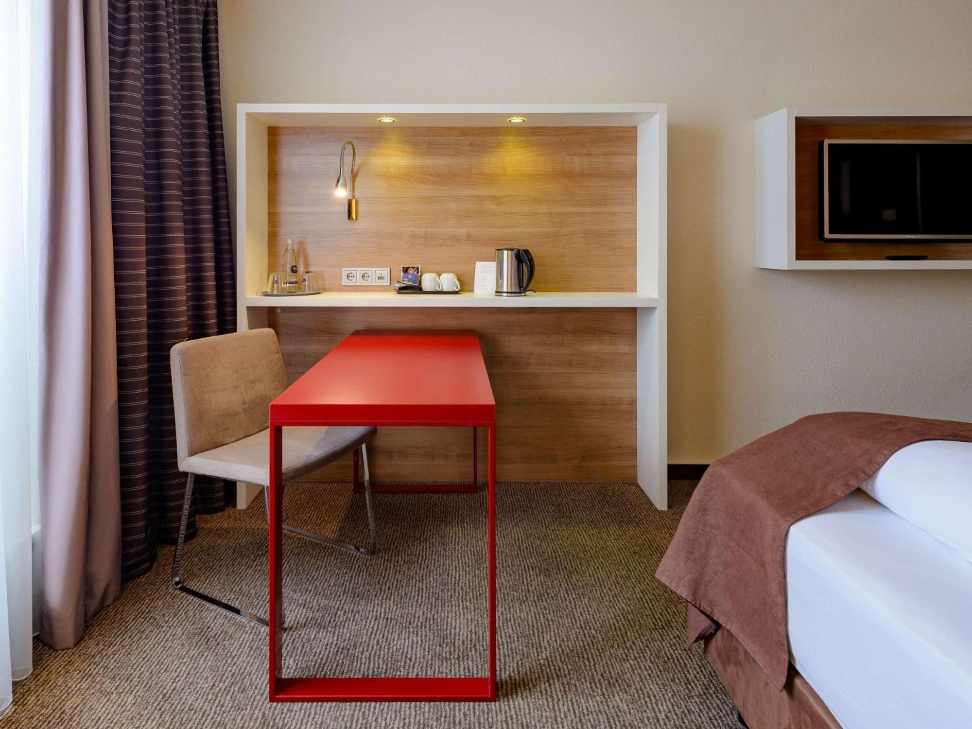 Mercure Hotel Stuttgart Airport Messe Exterior photo