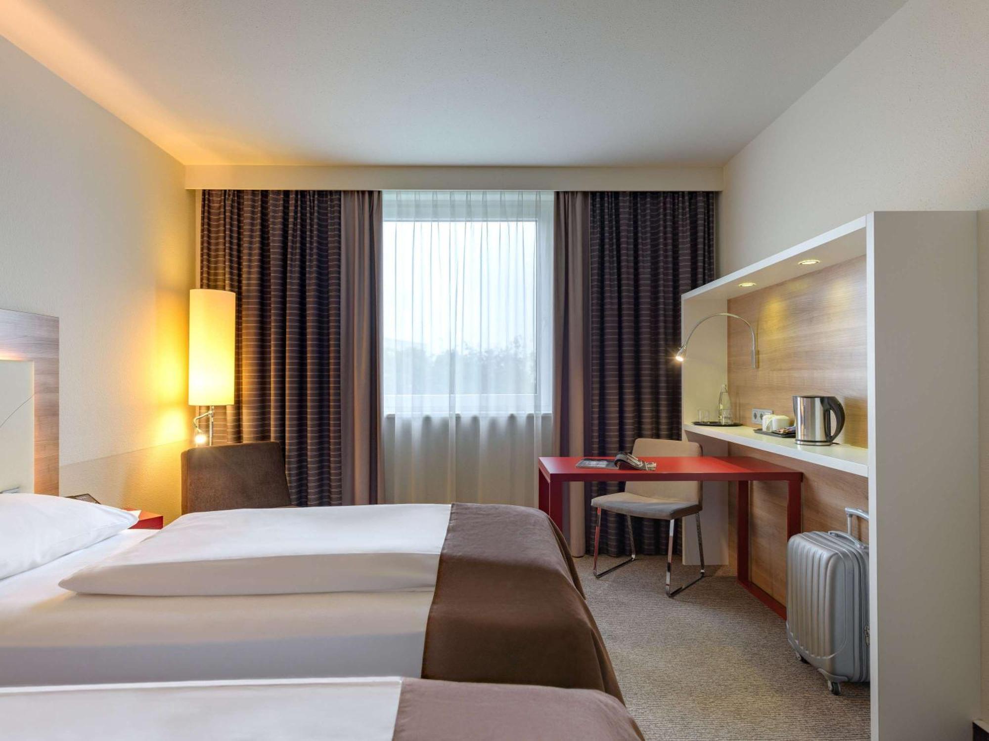 Mercure Hotel Stuttgart Airport Messe Exterior photo