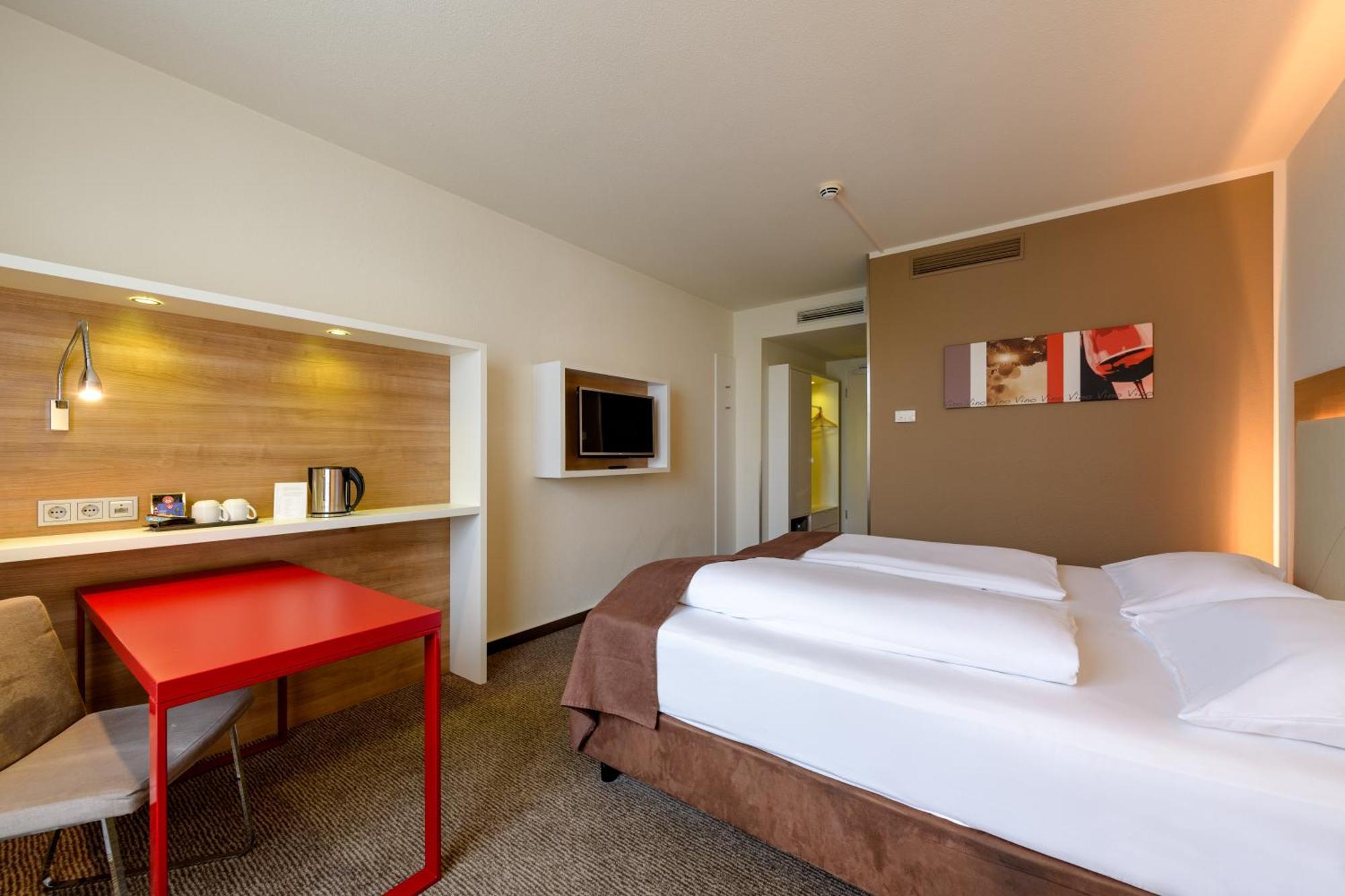 Mercure Hotel Stuttgart Airport Messe Exterior photo