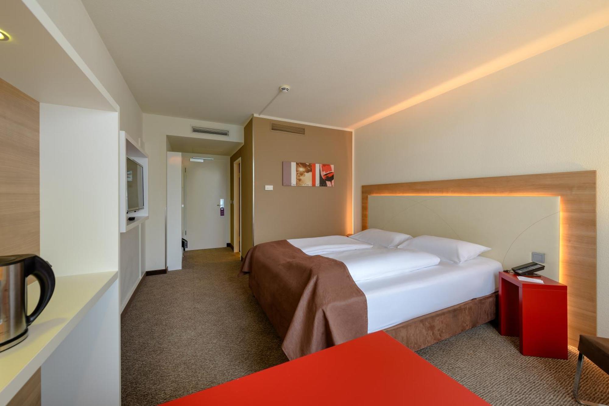 Mercure Hotel Stuttgart Airport Messe Exterior photo